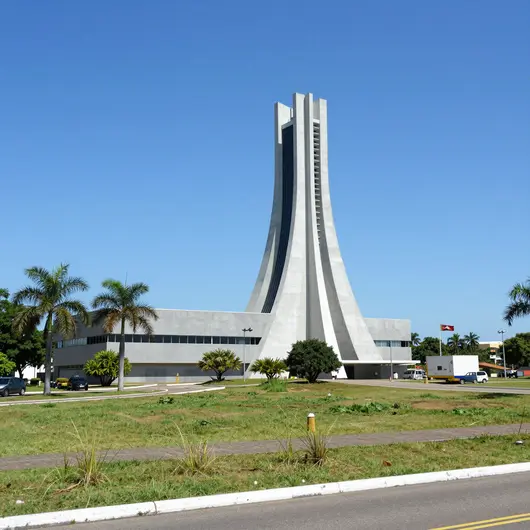Descubra o Centro de Lançamento da Barreira do Inferno